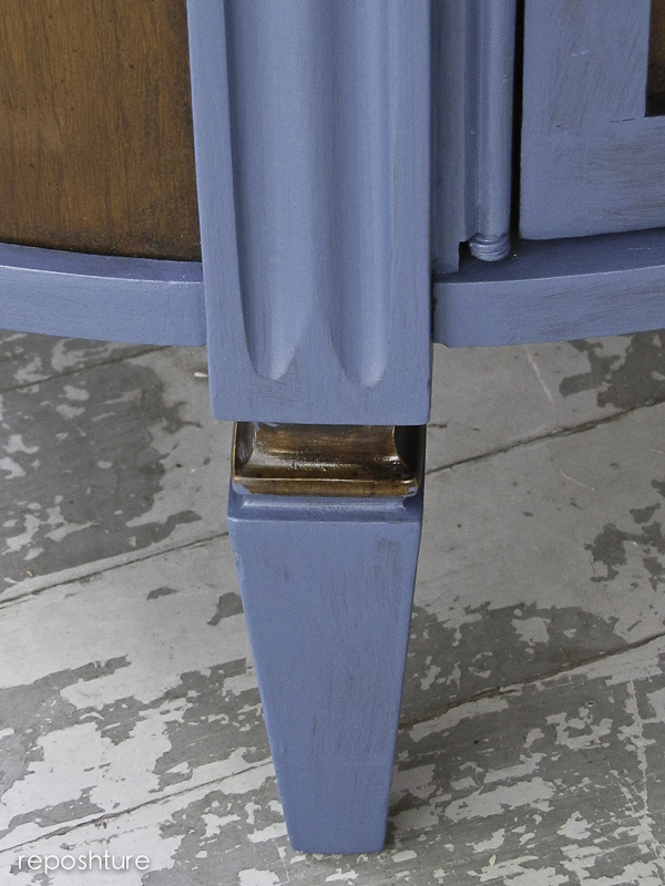 Reposhture Studio The Painting of the ROUND Table