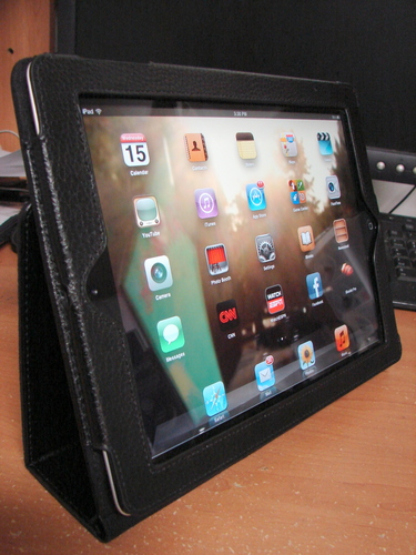 Apple iPad 2 MC764LL/A Tablet (64GB, Wifi + Verizon 3G, Black) 2nd Generation-5