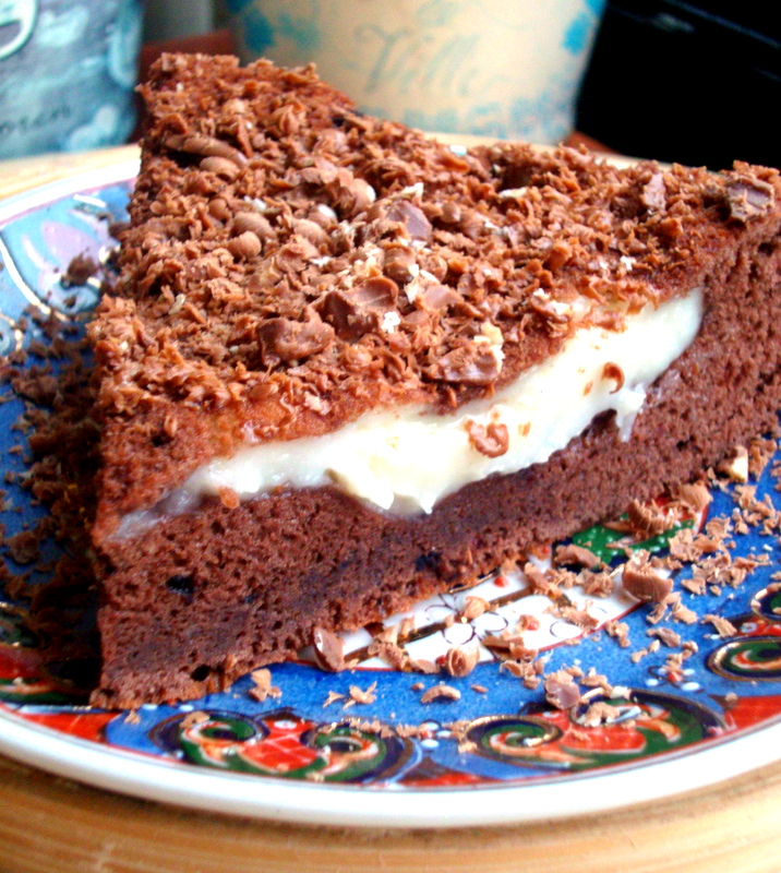 Halenze Özlem�den Resimli Yemek Tarifleri Kreması İçinde Kek