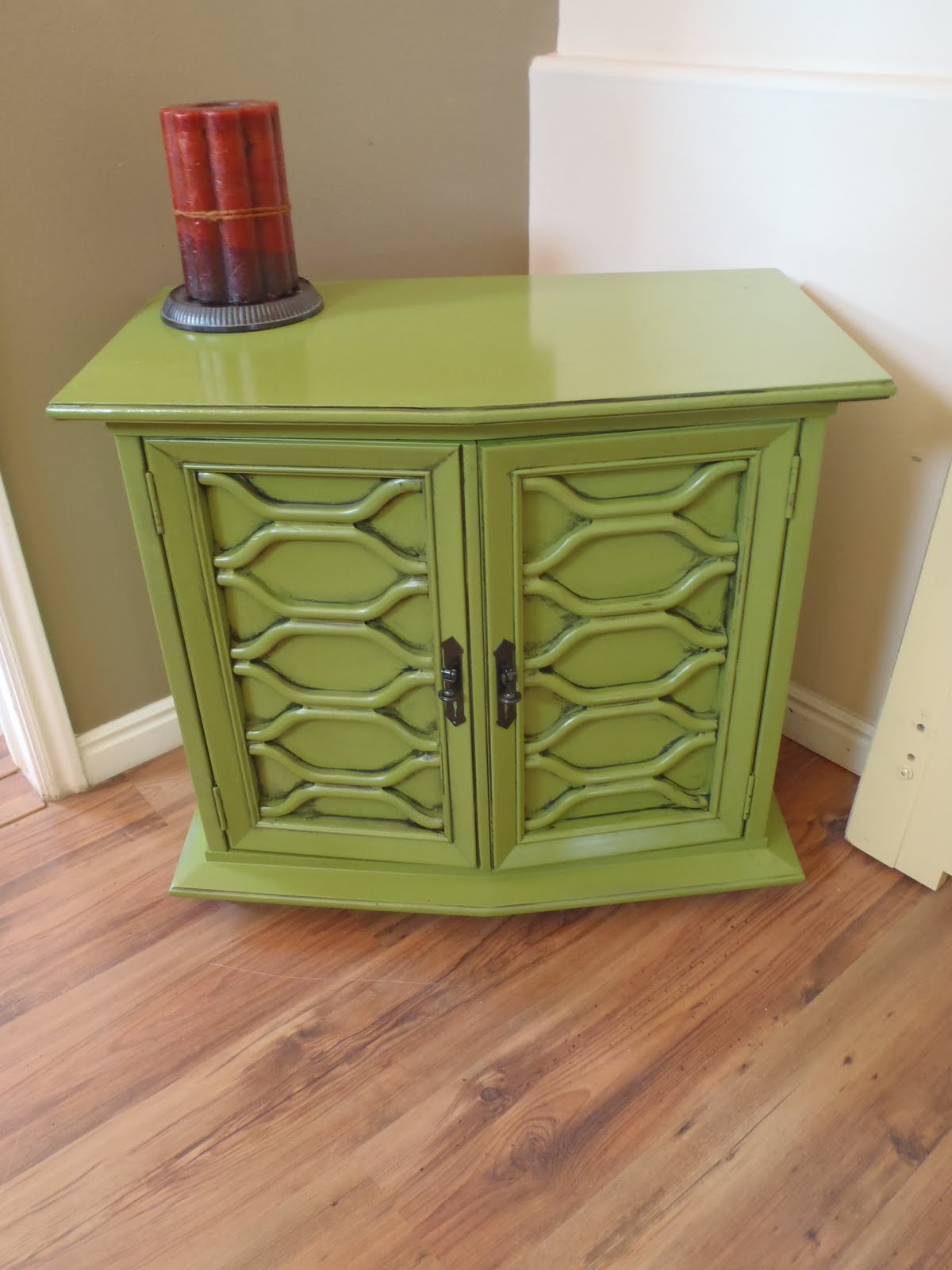 Lost N' Found Furniture: October 2011