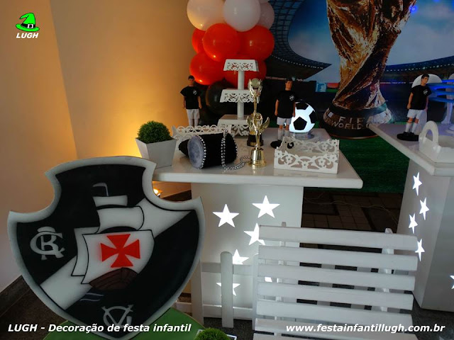 Tema Futebol - Decoração provençal simples - Detalhes imagem 05 Tema futebol para decoração de festa infantil em mesa provençal