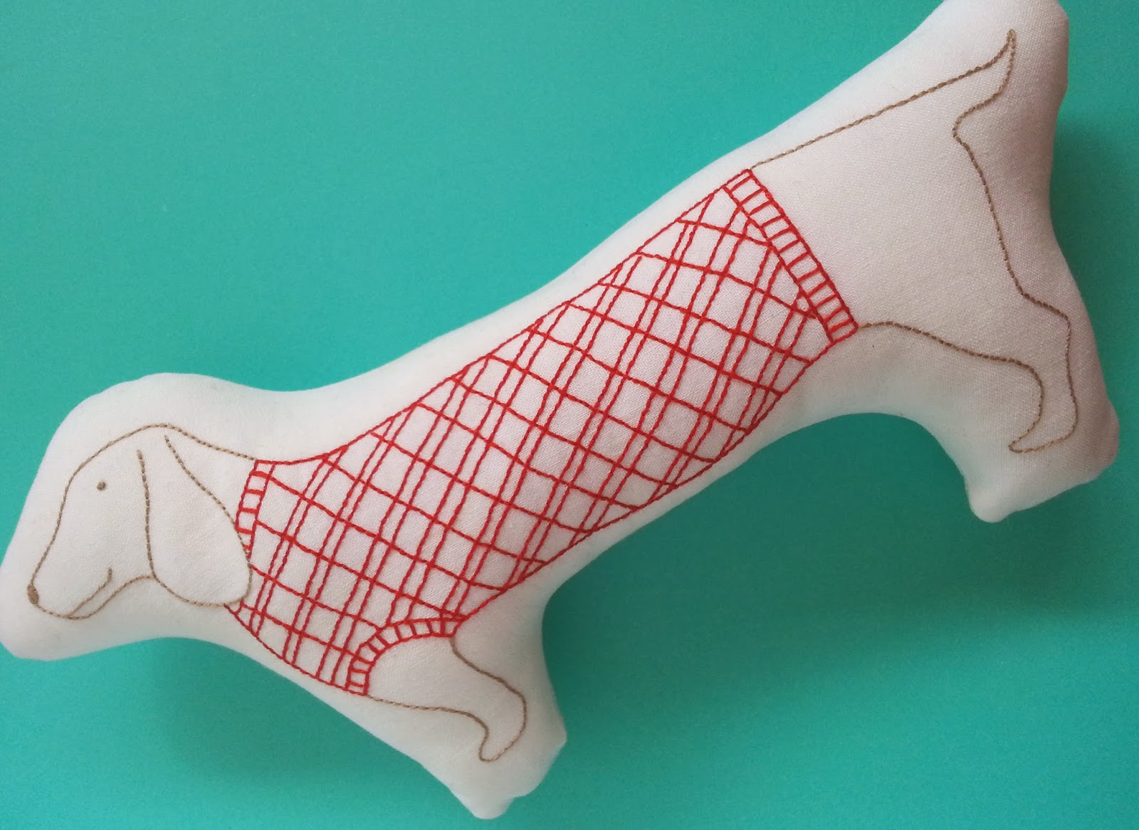 RicRac Moving on free sausage dog embroidery pattern