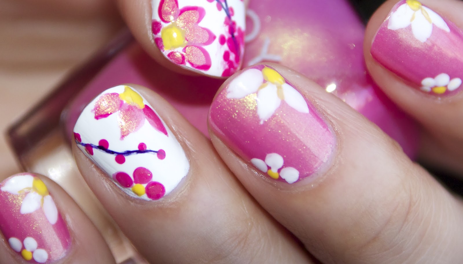 Gold Flower Nail Designs for Spring - wide 7