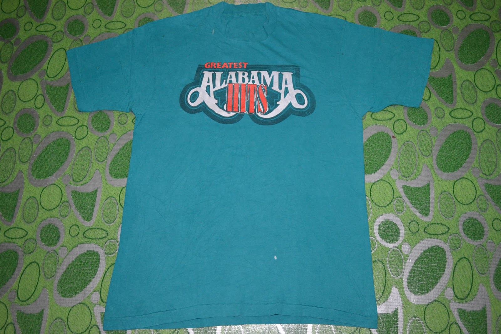 OldSchoolZone Vintage 1981 ALABAMA band The Greatest Hits Tour Tshirt