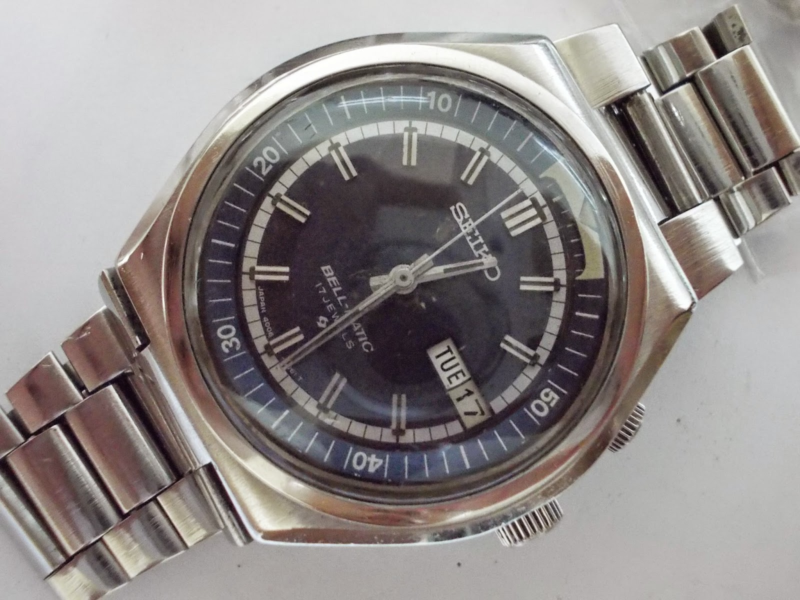 automatic watch with alarm