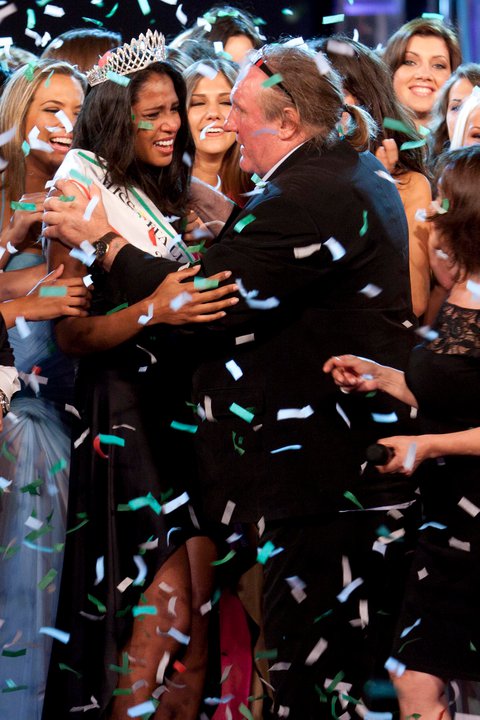 Miss Amazzonia of Brazil, Silvia Novais Crowned Miss Italia nel Mondo 2011