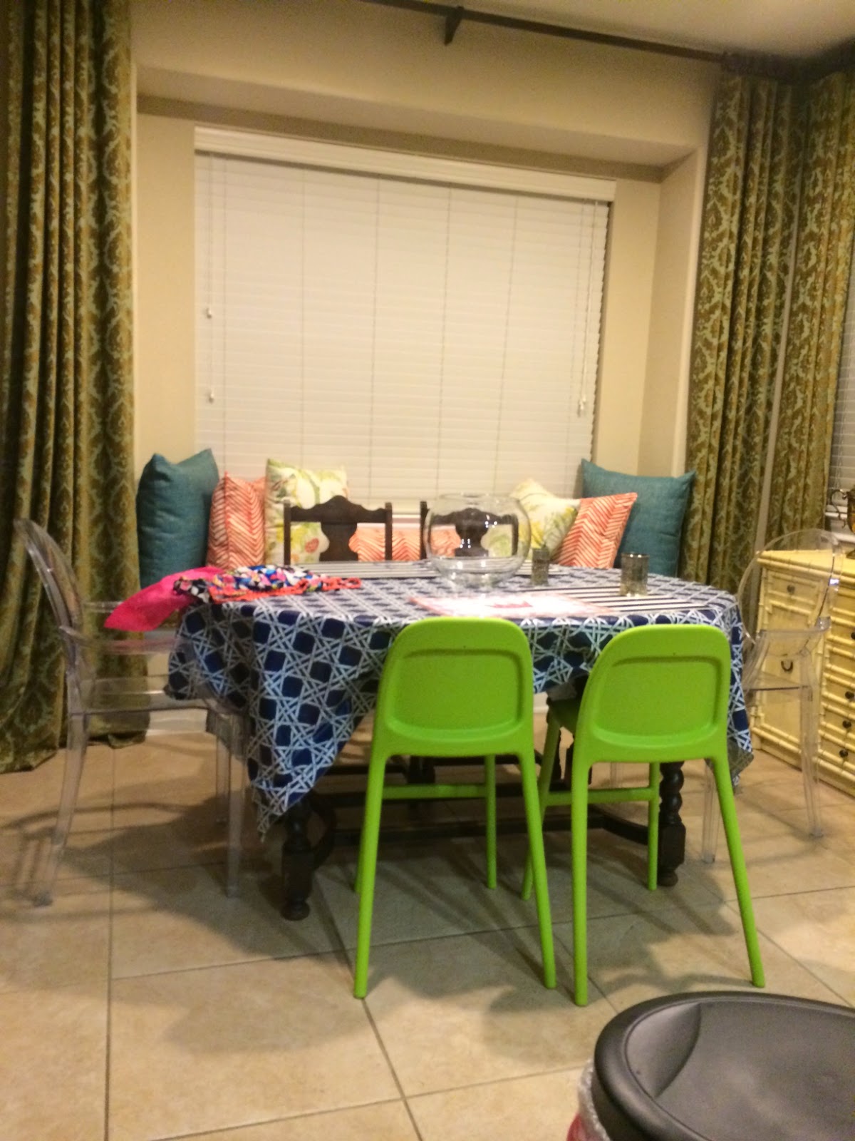 House of Pemberley Colorful Breakfast Room