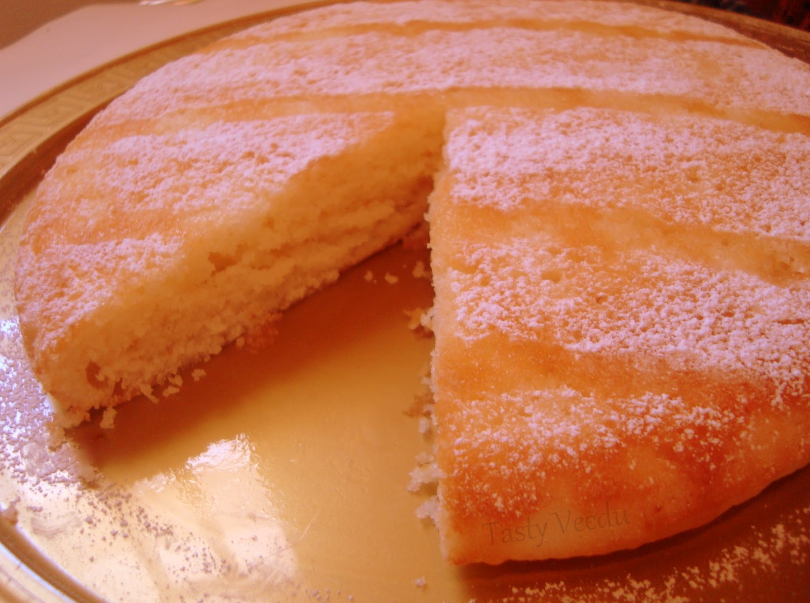 Tasty Veedu: VANILLA SPONGE CAKE (Eggless)