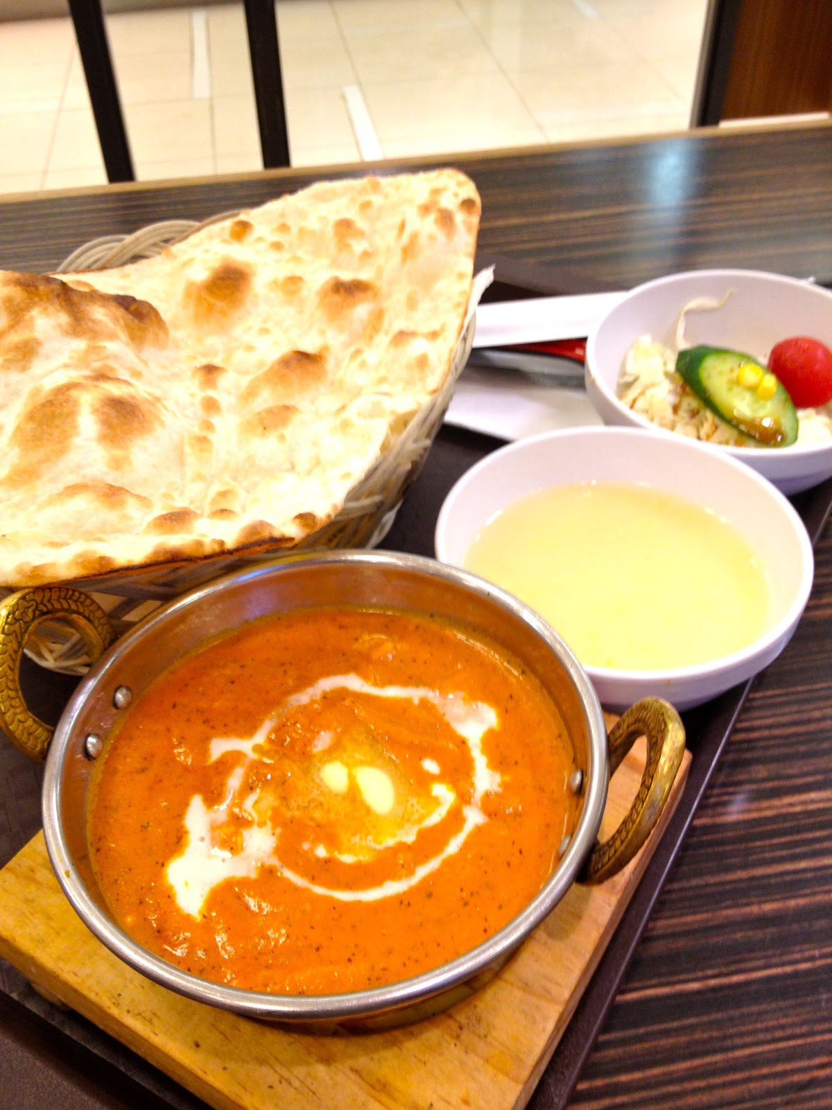 a hungry girl's guide to taipei CLOSED! indian/food court i strongly