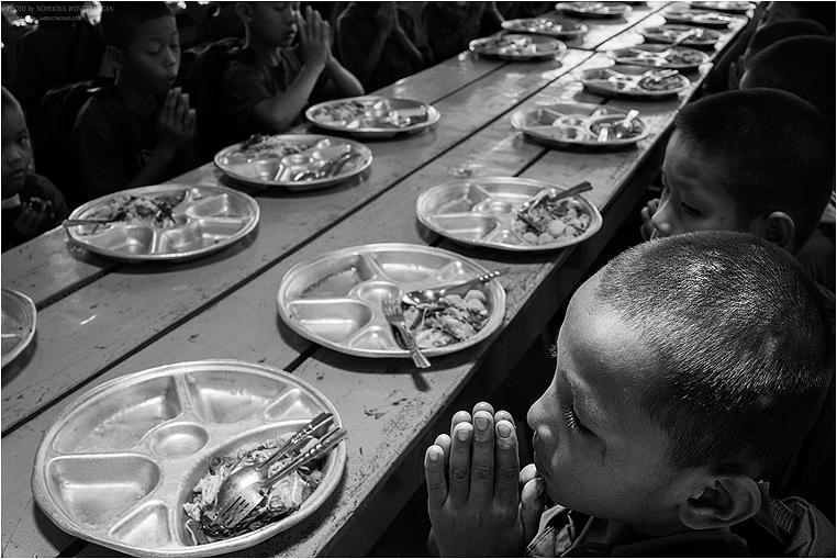 Compact Camera, Best Photo of the Day in Emphoka by Nop Wong, Sony CyberShot RX1, https://flic.kr/p/eCF5BM Compact Camera, Best Photo of the Day in Emphoka by Nop Wong, Sony CyberShot RX1, https://flic.kr/p/eCF5BM