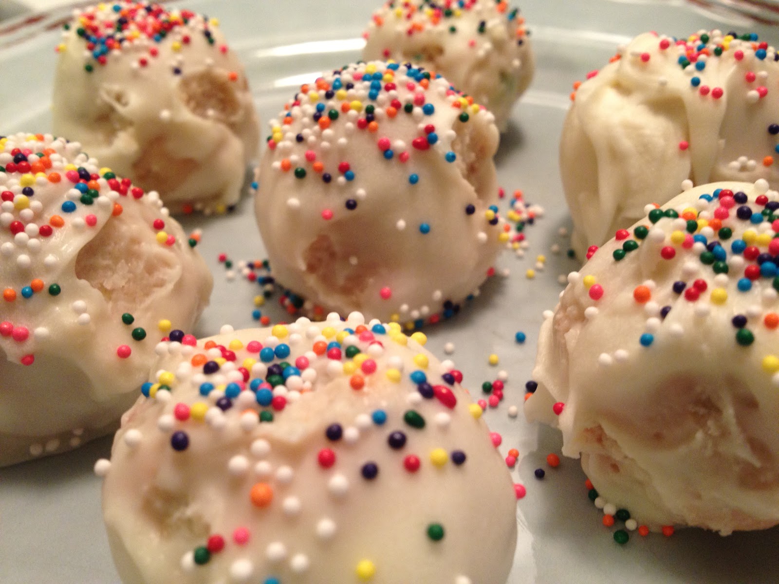 QuarDecor Balls! Glorious Cake Balls!