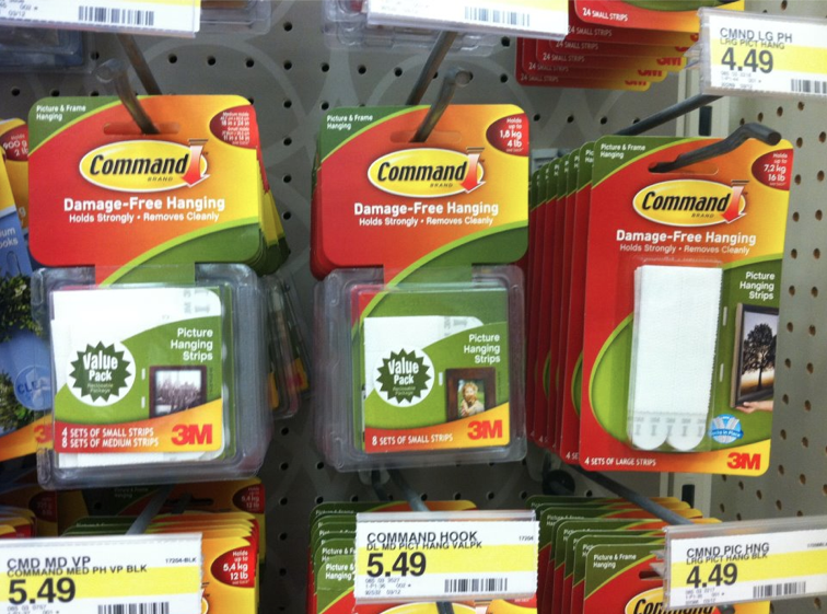 How to use Command Strips Bonnie Donahue