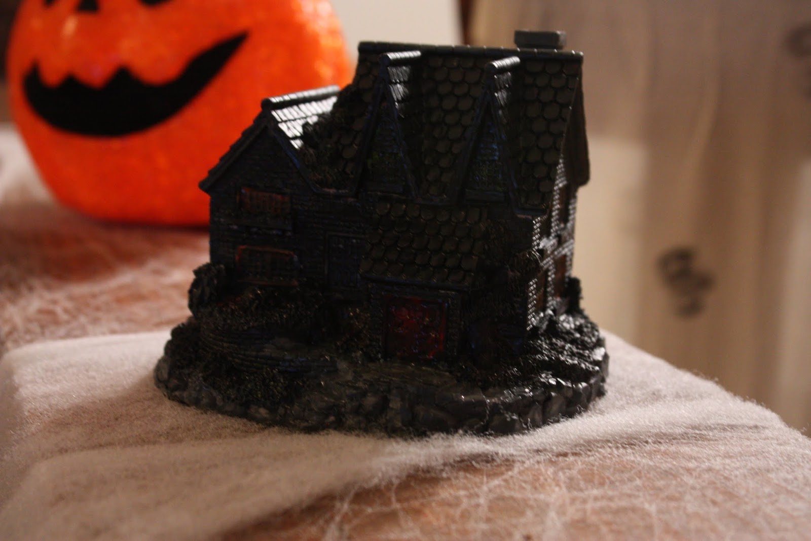 A Day in the Life of One Girl: DIY: Haunted House