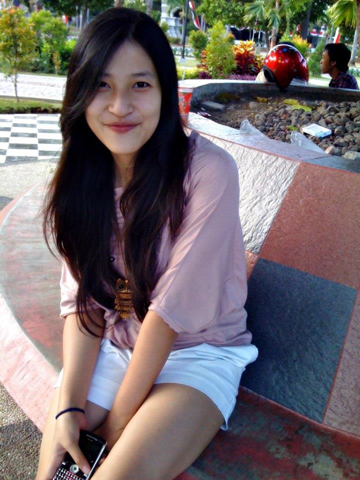 Dhevynathalya My Sister