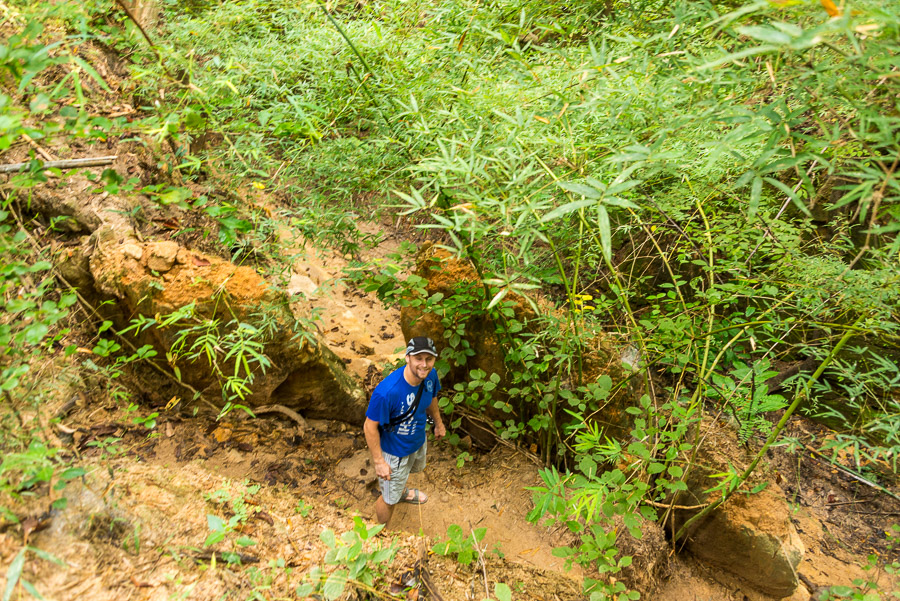 To Pai, The Land Split. Pam Bok Waterfall