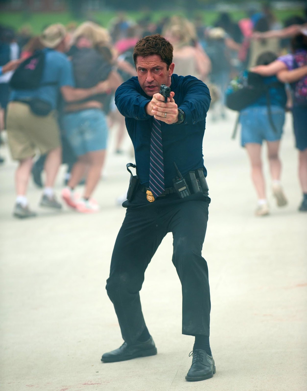 http://2.bp.blogspot.com/-Q60M4GXCT-M/UTd_NxGpHNI/AAAAAAAACj4/T3_nWP3gCAs/s1600/olympus_has_fallen_poster-5.jpg