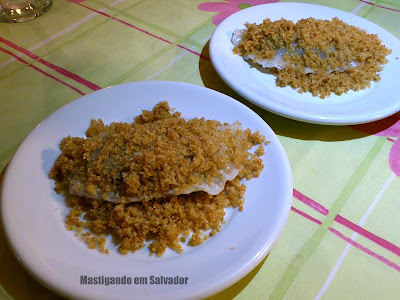 Bistrô PortoSol: A sobremesa Powidltatschkerln (Doce típico da Tchecoslováquia, recheado com Geléia de Ameixa e coberto por Farofa Doce) Bistrô PortoSol: A sobremesa Powidltatschkerln (Doce típico da Tchecoslováquia, recheado com Geléia de Ameixa e coberto por Farofa Doce)