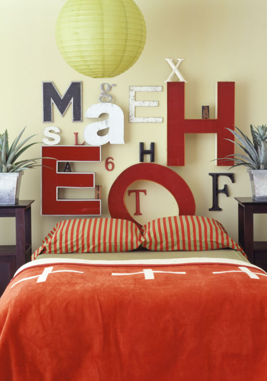 8 Ways to Style the 'No Headboard' Bed Maureen Stevens