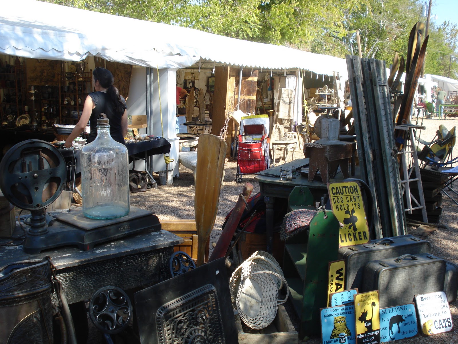 Barn Chic Antiques Round Top Warrenton Fall Show