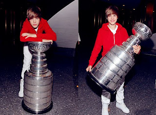 Justin bieber with cup