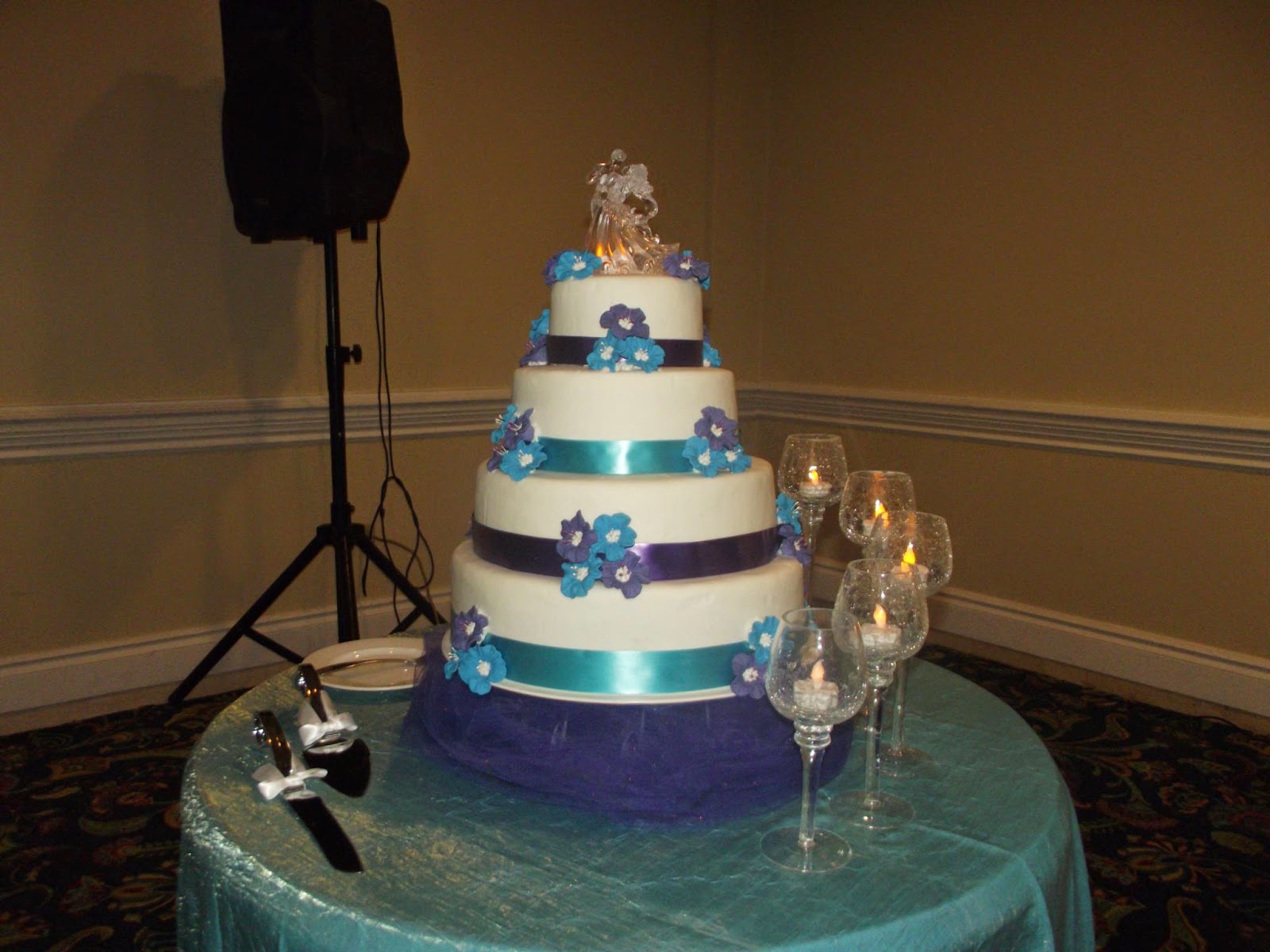 The Original Shays Cakes Decorations Catering Wedding Cake