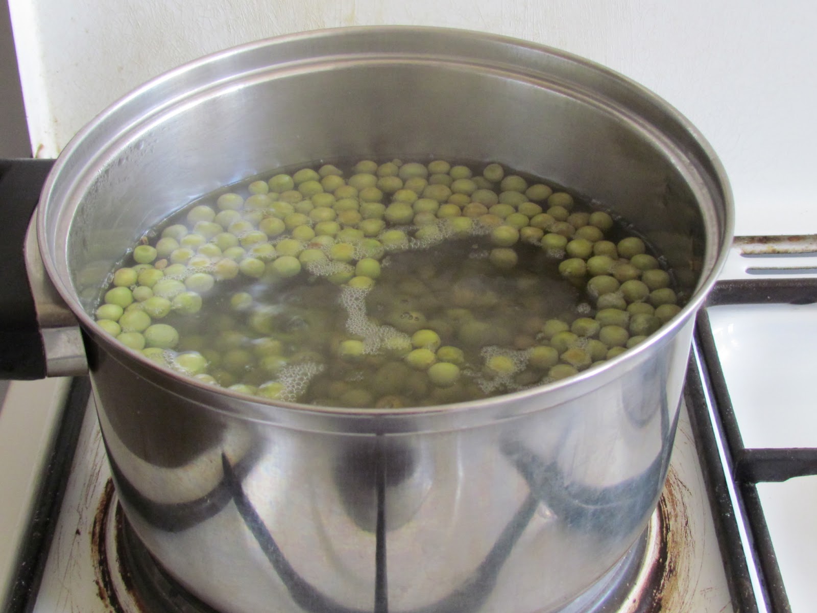 With Love from Mom's Kitchen How to Preserve Fresh Green Peas at home