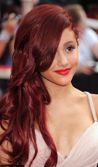 Ariana Grande with long Curly Hair Photos