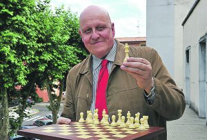 Conferencia de Leontxo: “El ajedrez, la mejor gimnasia para el cerebro” Conferencia de Leontxo: “El ajedrez, la mejor gimnasia para el cerebro”