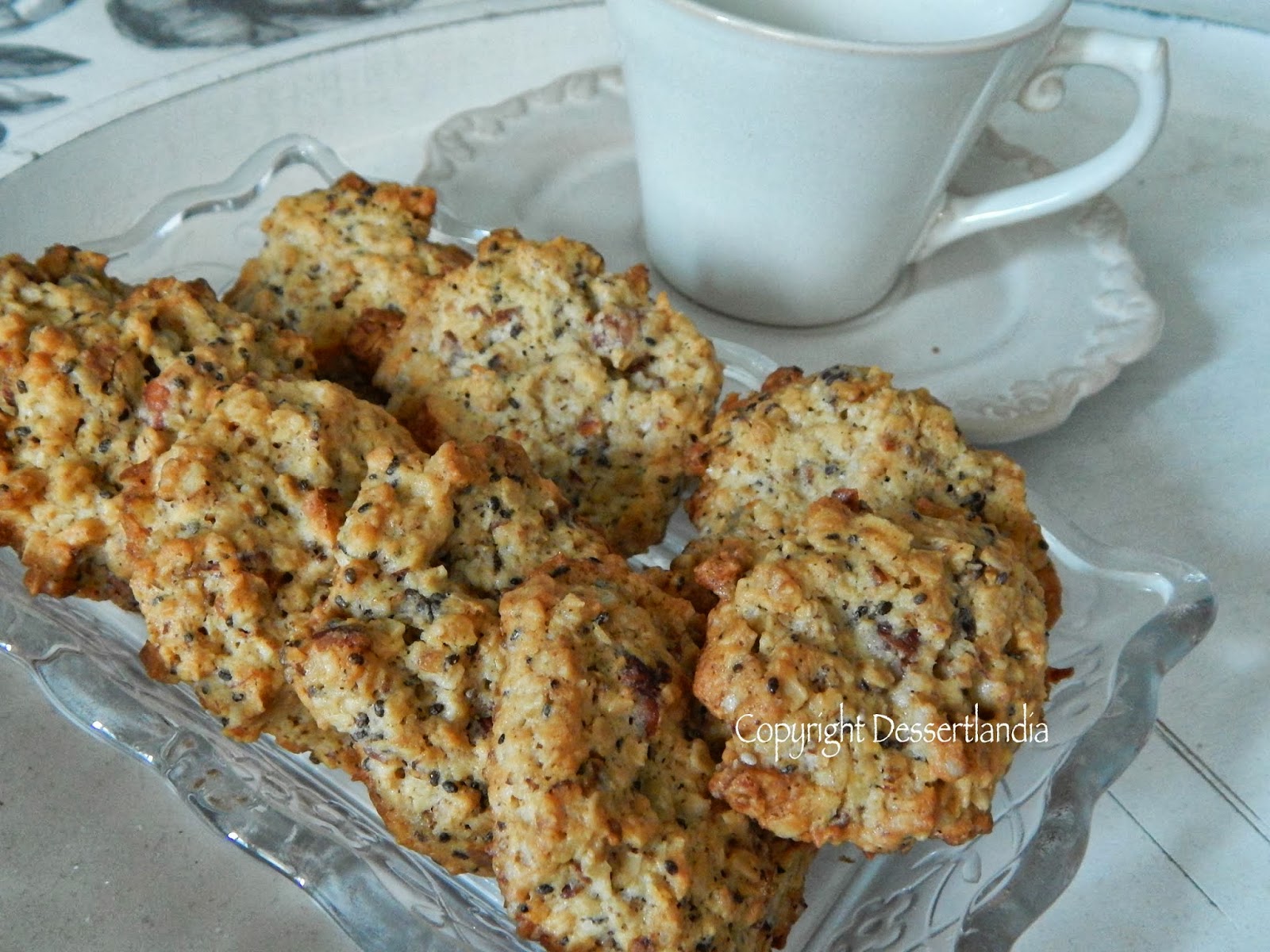 Dessertlandia Oatmeal cookies with chia seeds