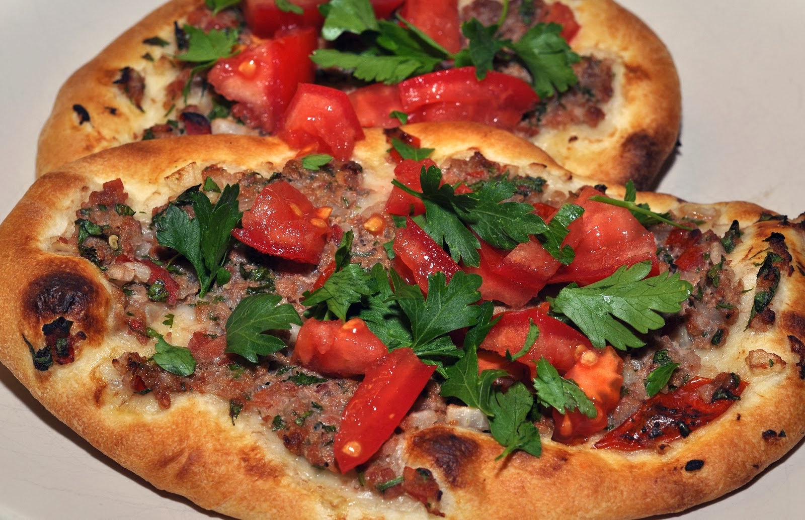 L H T & R Steps to prepare spicy Turkish pizza