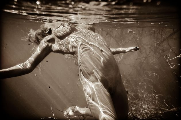 Neil Craver fotografia mulheres nuas peladas sob a água rios lagos