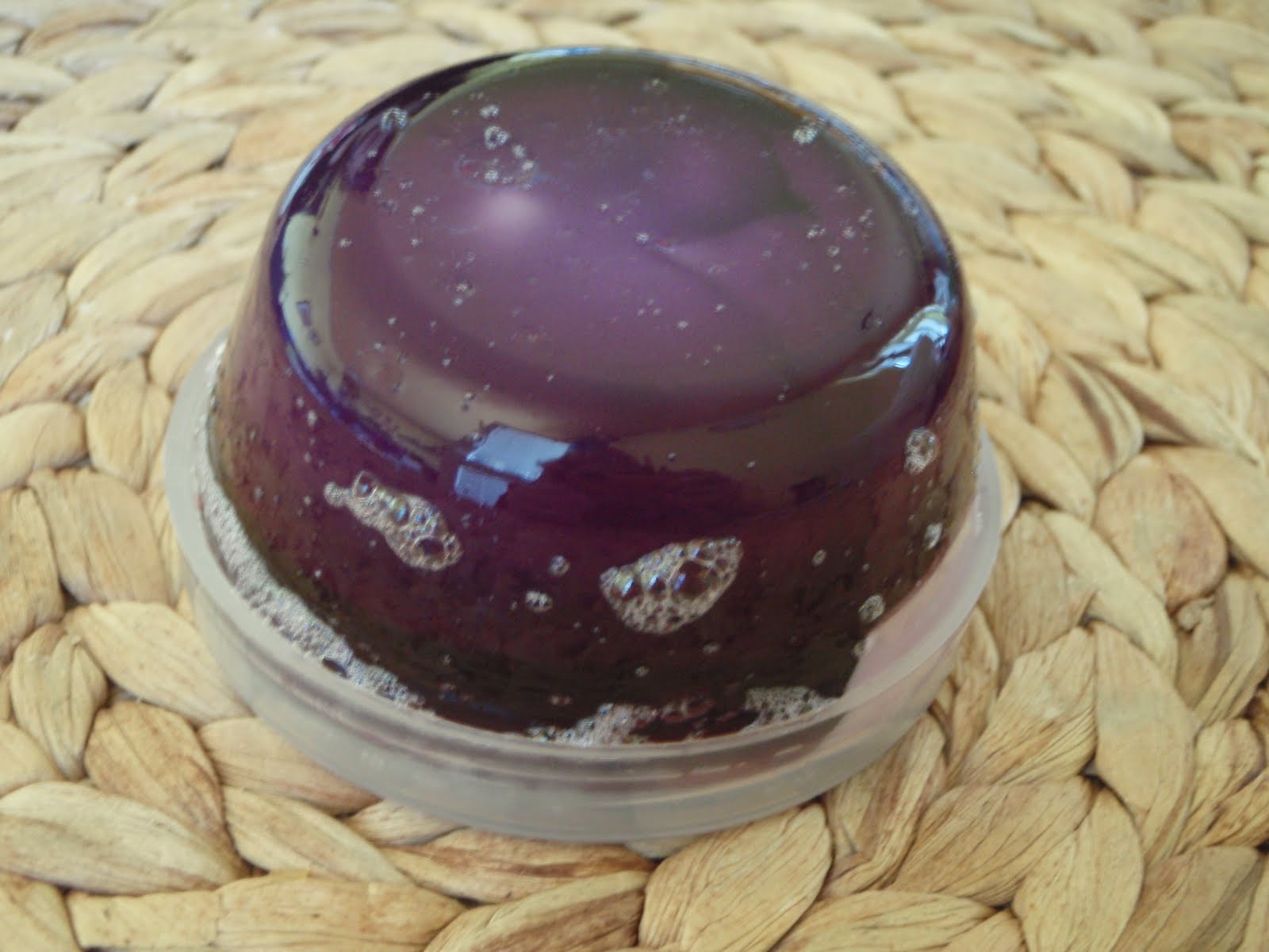 LUSH MANIA The Joy of Jelly