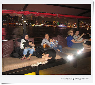 aqua luna hong kong hong kong junk boat
