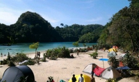 Biaya Liburan ke Pulau Sempu.
