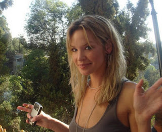 Lucky+strike+cigarettes+canada