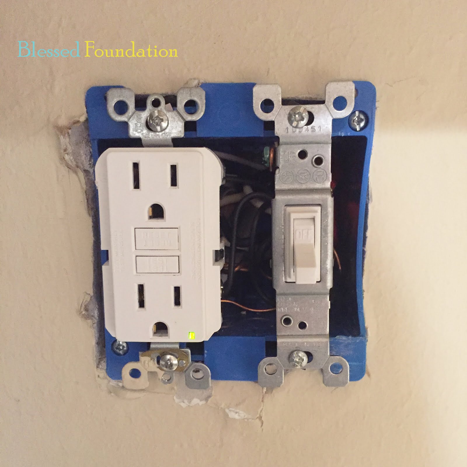 Blessed Foundation Post 40 Undermount Lighting