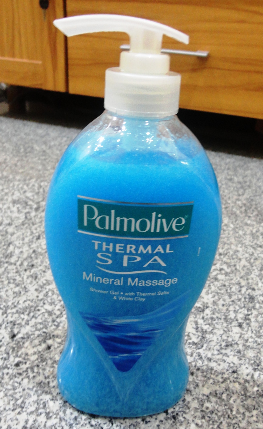 Review Palmolive Thermal Spa Mineral Massage Shower Gel Pink and
