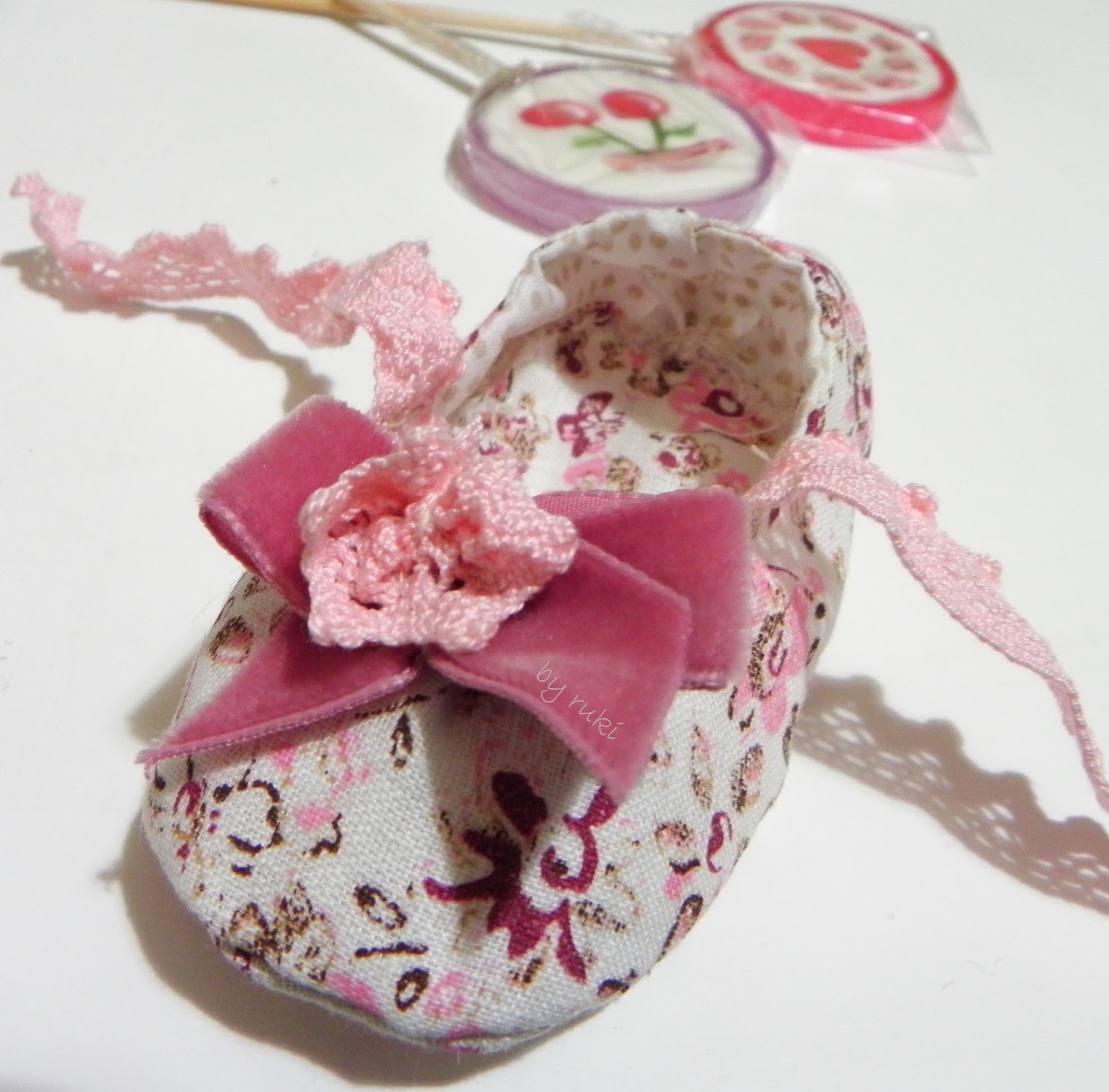Rukiye�nin Günlüğü kumaştan bebek ayakkabıcıkları&hellip;