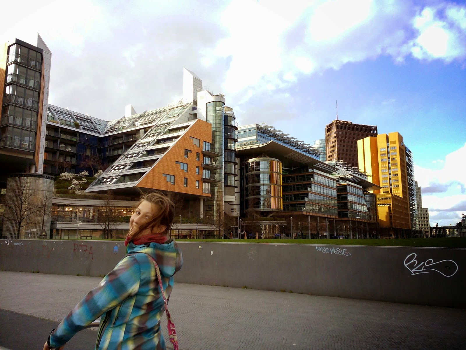 Pavlina S Sail On Titanic From Belfast From Murals To The Wall