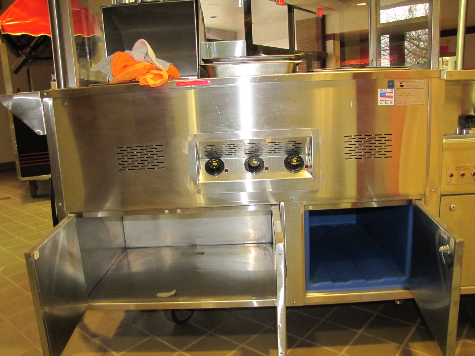 Concessions by Cox, Carts For Sale Lemonade ShakeUp/Pretzel/Beverage Cart
