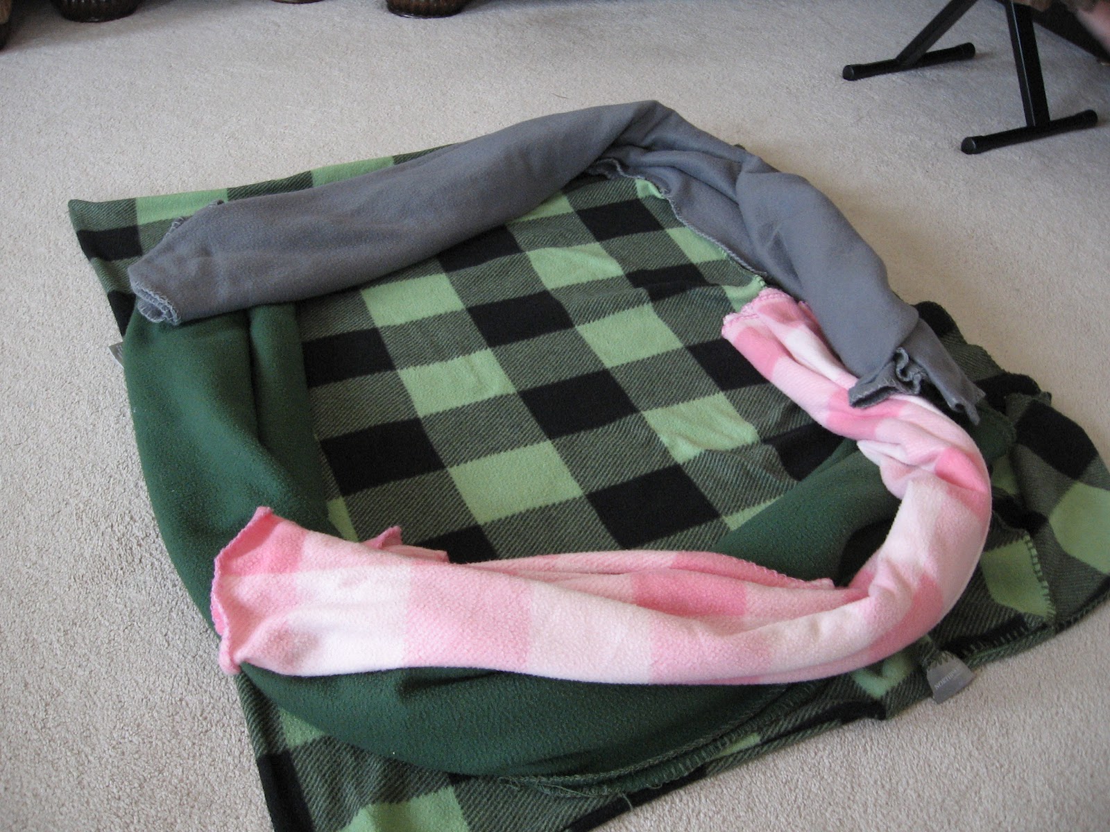 Almost Unschoolers Blanket "Nest"