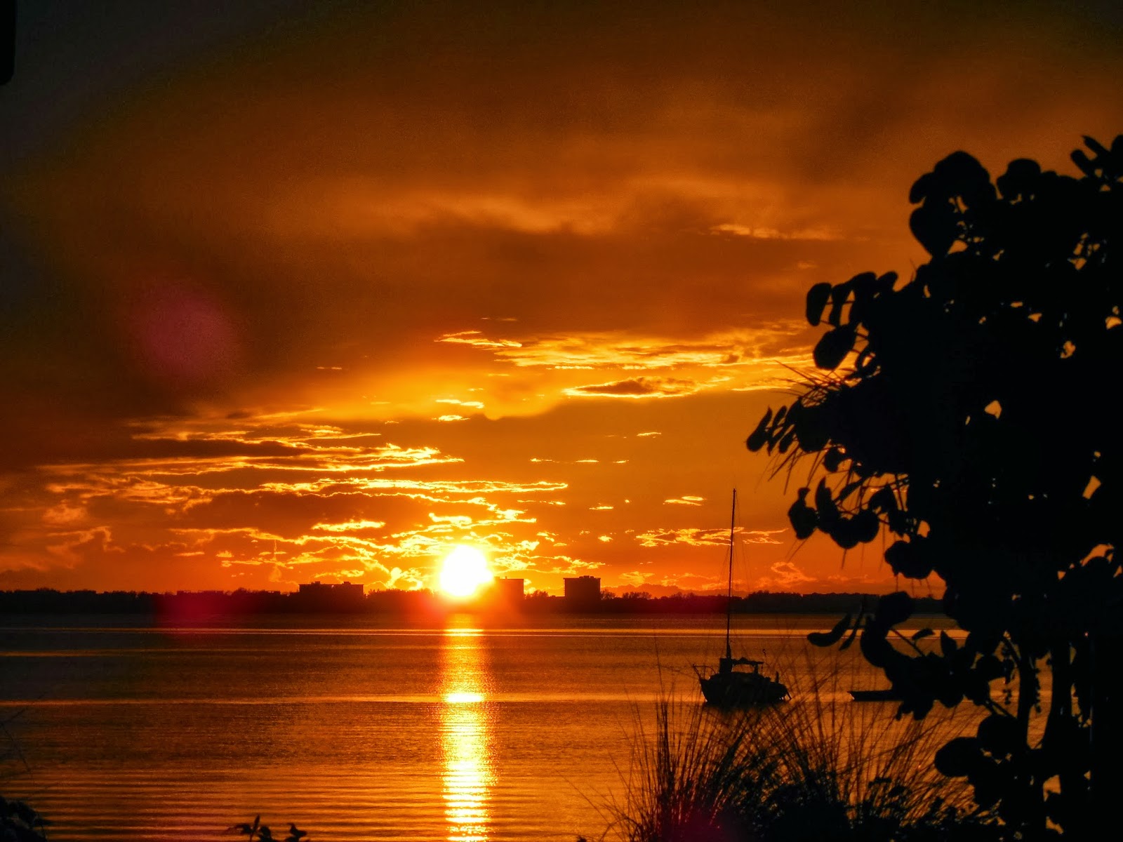 West of the Trail in Indian Beach / Sapphire Shores, Sa