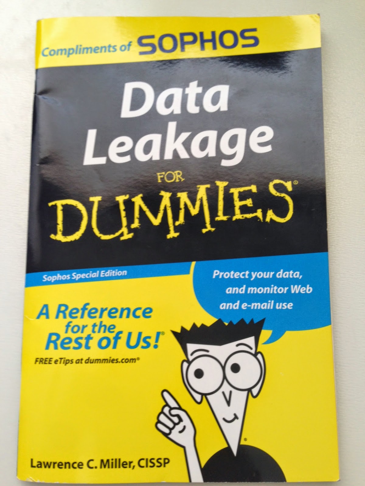 Libro Data Leakage for Dummies Security By Default