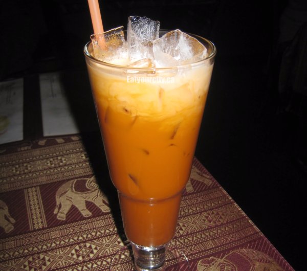 Eat Your City Syphay House Edmonton, Ab Spicy Thai food with yummy Pad Thai