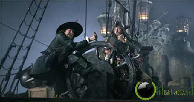 Serangan Bajak Laut Serangan Bajak Laut