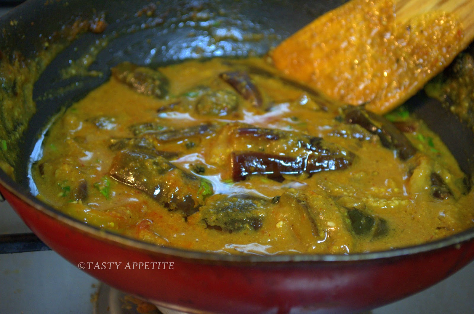 How to make Biryani Kathirikkai / Tangy Brinjal Gravy / An ideal side