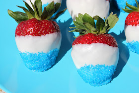 Patriotic Dipped Strawberries - Perfect For Memorial Day