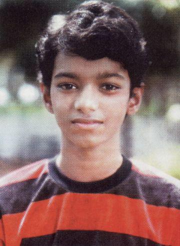 Tamil Actor Vijay Childhood Pics - MERE PIX