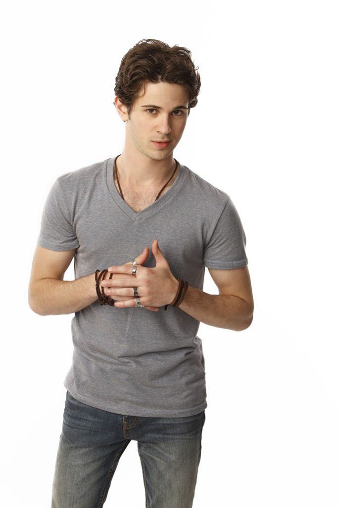 BLADE 7184 All Grown Up Connor Paolo aka Erik van der Woodsen