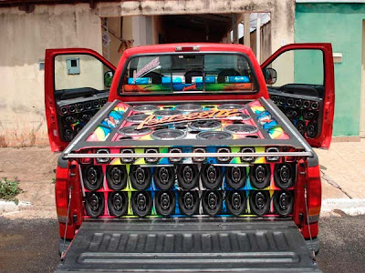 F-250 Som + Rodas 24"